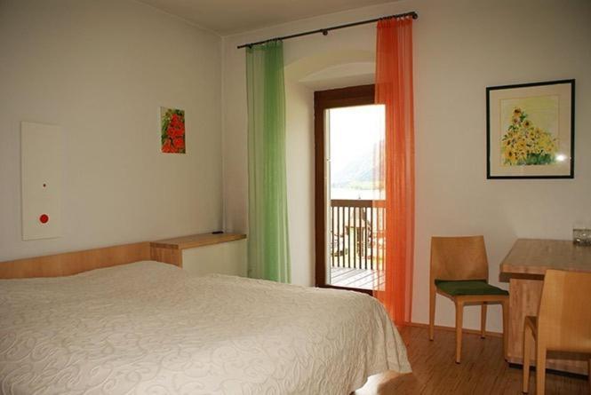 Fruehstueckspension "Schlosswirt" オッシアッハ 部屋 写真